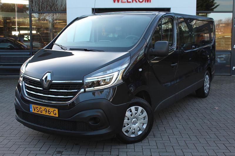 Zwart Gebruikt 2021 Renault Trafic Komfort Van | € 24.722 (Duur) - Afbeelding 1/4