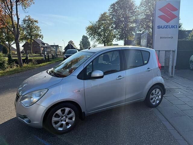 Grijs Gebruikt 2009 Opel Agila Enjoy Hatchback | € 4.350 (Iets duurder) - Afbeelding 1/4