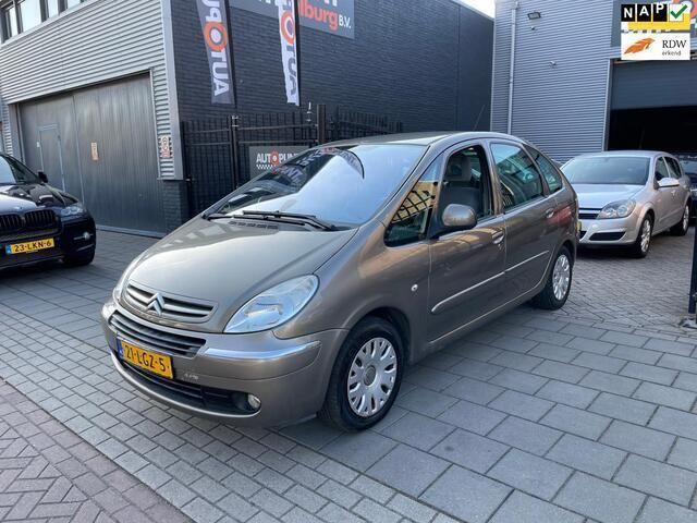 Bruin Gebruikt 2010 Citroën Xsara Picasso MPV | € 1.999 (Eerlijke prijs) - Afbeelding 1/4