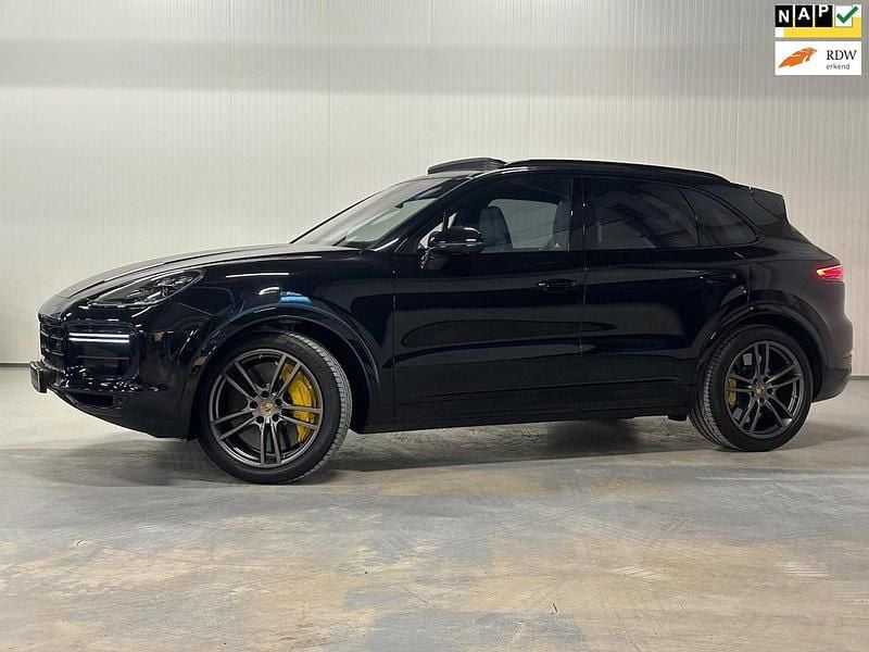Zwart Gebruikt 2018 Porsche Cayenne Turbo Sport SUV | € 72.950 (Super prijs) - Afbeelding 1/4