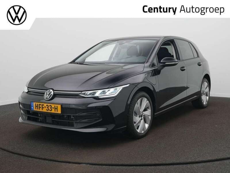 Zwart Gebruikt 2025 VW Golf VIII Edition Hatchback | € 37.295 (Iets duurder) - Afbeelding 1/4