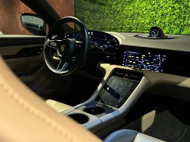 Occasion Porsche Taycan 4S Performance Package 359 kW (489 PK) 2020 Grijs Sedan