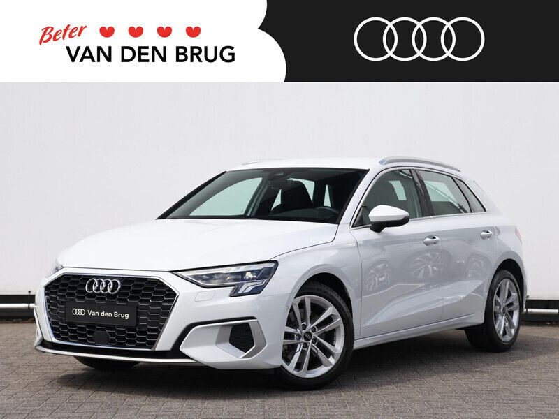 Wit Gebruikt 2020 Audi A3 Sportback Business Hatchback | € 26.800 (Goede deal) - Afbeelding 1/4