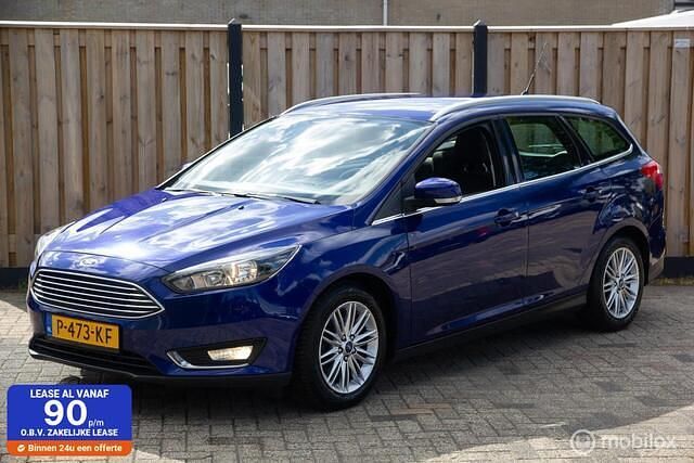 Blauw Gebruikt 2015 Ford Focus Titanium Stationwagen | € 3.995 (Eerlijke prijs) - Afbeelding 1/4