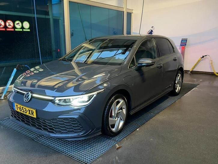 Gebruikt 2020 VW e-Golf GTE Hatchback | € 18.600 (Super prijs) - Afbeelding 1/4