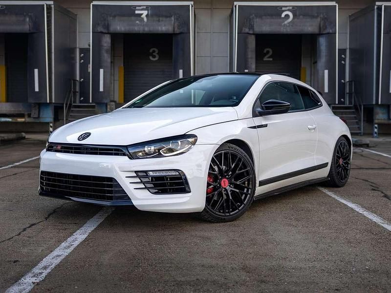 Wit Occasion 2012 VW Scirocco Highline Coupé | € 14.500 - Afbeelding 1/4