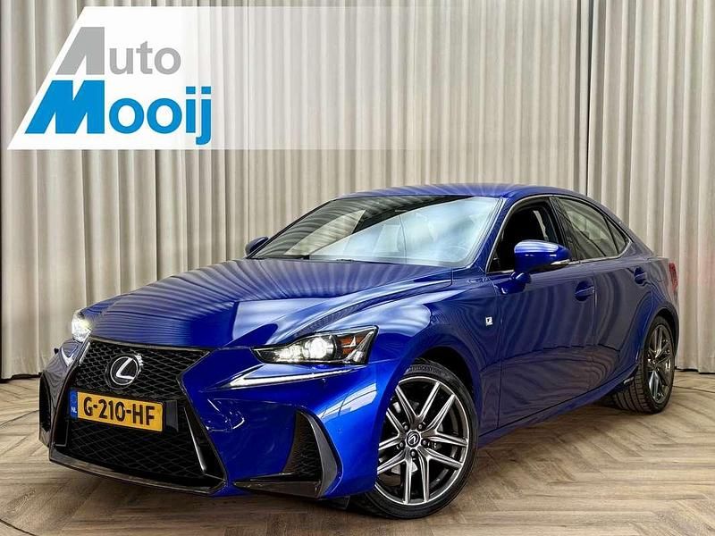 Blauw Occasion 2019 Lexus IS300h Sport Line Sedan | € 25.950 (Eerlijke prijs) - Afbeelding 1/4