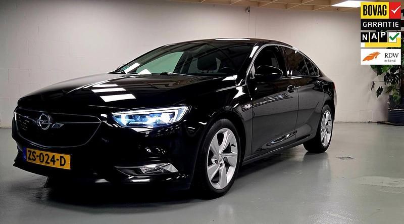 Occasion Opel Insignia Business 165 PK (121 kW) 2019 Zwart Hatchback