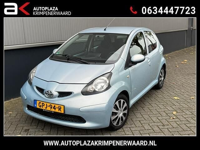 Blauw Gebruikt 2005 Toyota Aygo Hatchback | € 3.199 (Eerlijke prijs) - Afbeelding 1/4