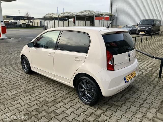 Occasion Seat Mii 60 PK (44 kW) 2015 Beige Hatchback