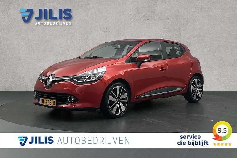 Rood Gebruikt 2015 Renault Clio IV Dynamique Hatchback | € 8.750 (Eerlijke prijs) - Afbeelding 1/3