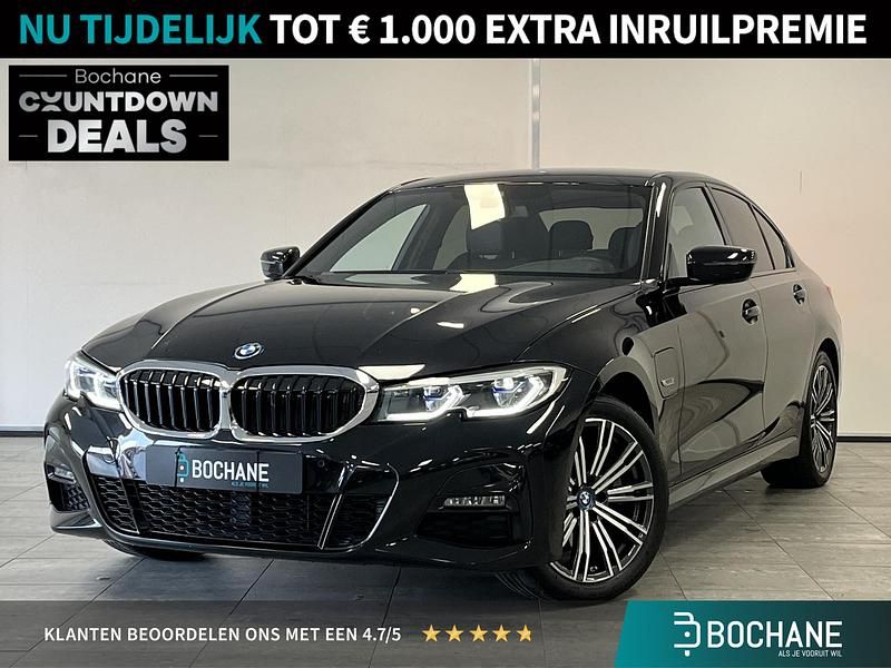 Zwart Gebruikt 2022 BMW 320e M Sport Sedan | € 34.145 (Eerlijke prijs) - Afbeelding 1/4