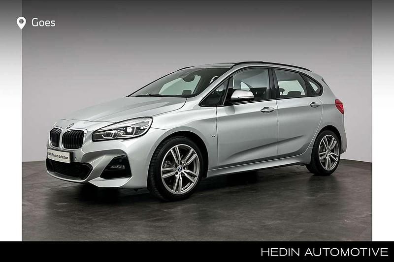 Glaciersilber metallic (zilver metallic) Gebruikt 2019 BMW 220 Active Tourer Comfort Edition MPV | € 26.880 (Iets duurder) - Afbeelding 1/4
