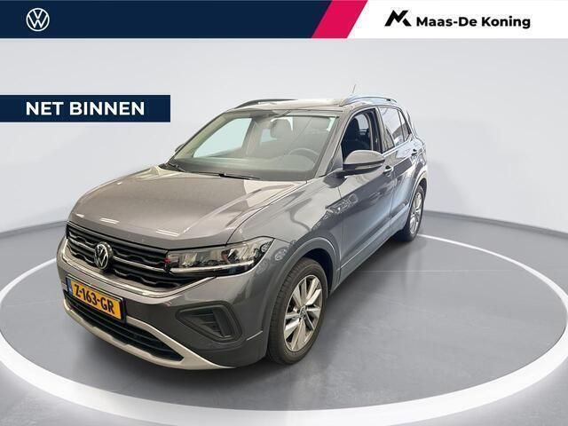 Grijs, metallic lak Gebruikt 2024 VW T-Cross Edition SUV | € 23.940 (Eerlijke prijs) - Afbeelding 1/4
