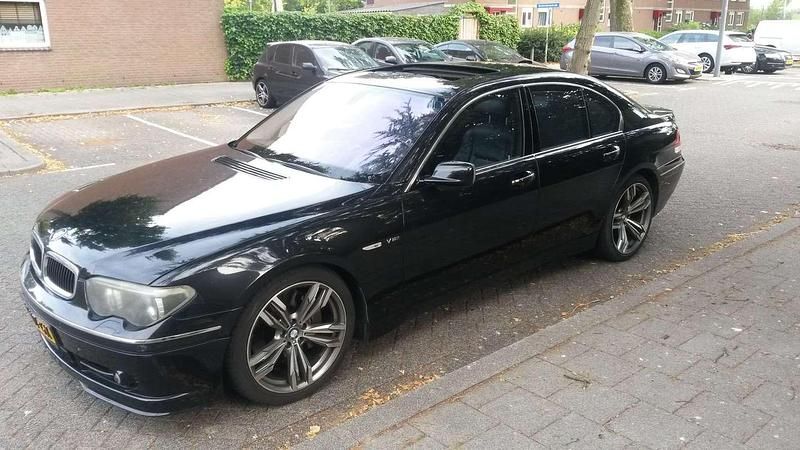 Gebruikt 2004 BMW 760 Sedan | € 5.500 - Afbeelding 1/4