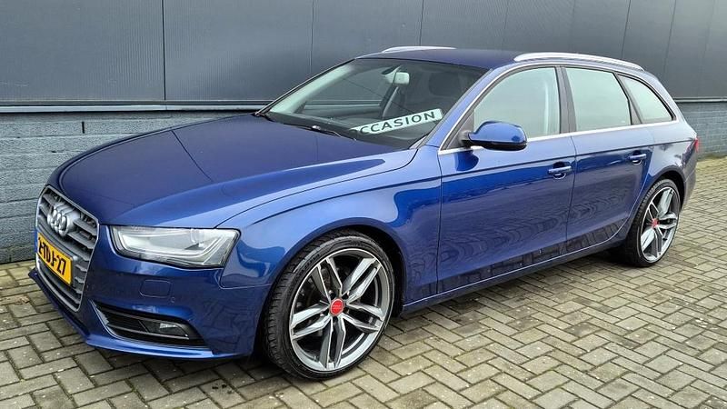 Occasion Audi A4 Business 170 PK (125 kW) 2014 Stationwagon Stationwagen