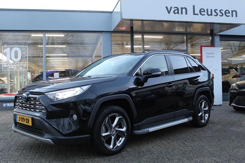 Zwart Occasion 2020 Toyota RAV4 Hybrid SUV | € 29.400 (Goede deal) - Afbeelding 1/4