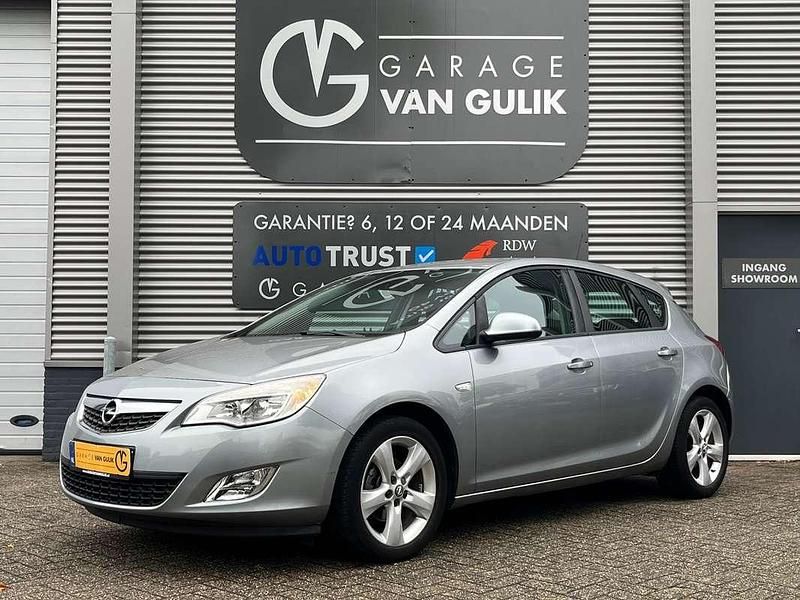 Occasion Opel Astra Edition 116 PK (85 kW) 2010 Grijs Stationwagen