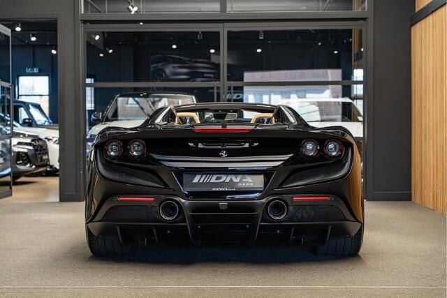 Occasion Ferrari F8 721 PK (530 kW) 2021 Zwart Cabriolet