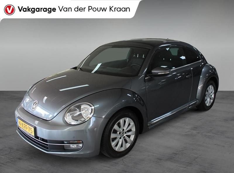Grijs Gebruikt 2013 VW Beetle Design Hatchback | € 9.345 (Eerlijke prijs) - Afbeelding 1/4