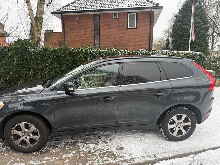 Occasion 2009 Volvo XC60 SUV | € 12.000 (Super prijs) - Afbeelding 1/4