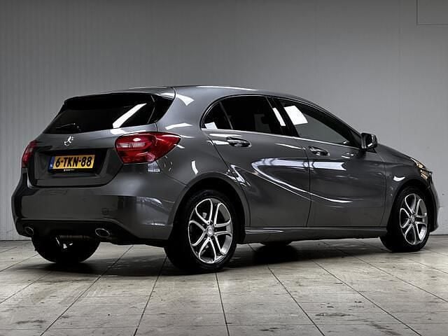 Occasion Mercedes A180 Ambition 122 PK (89 kW) 2012 Grijs (metallic) Hatchback