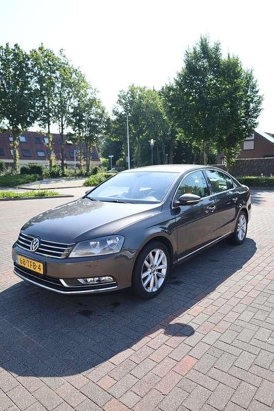 Gebruikt 2012 VW Passat Highline Sedan | € 5.800 (Eerlijke prijs) - Afbeelding 1/4