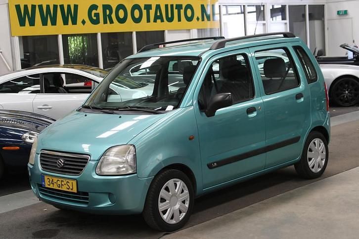Groen, metallic lak Gebruikt 2000 Suzuki Wagon R+ GL Stationwagen | € 644 (Eerlijke prijs) - Afbeelding 1/4