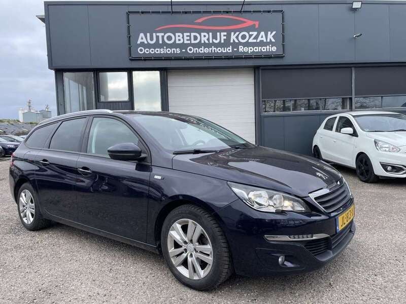 Blauw, metallic lak Gebruikt 2016 Peugeot 308 Style Stationwagen | € 4.350 (Goede deal) - Afbeelding 1/4