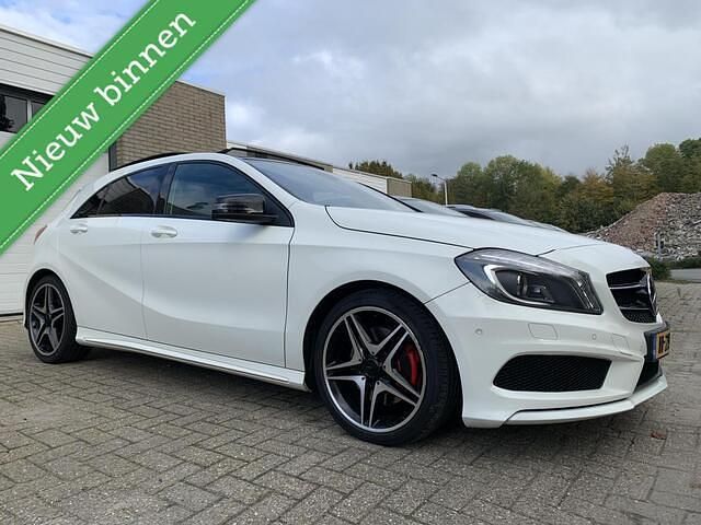 Wit Gebruikt 2013 Mercedes A250 Ambition Hatchback | € 15.750 (Iets duurder) - Afbeelding 1/4