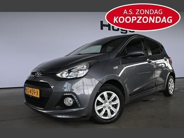 Grijs Gebruikt 2016 Hyundai i10 GO! Hatchback | € 6.940 (Eerlijke prijs) - Afbeelding 1/4