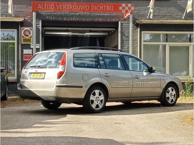 Occasion Ford Mondeo Ghia 170 PK (125 kW) 2002 Grijs Stationwagen