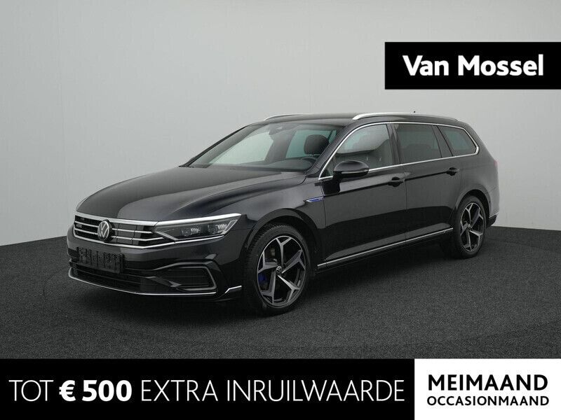 , metallic lak Gebruikt 2022 VW Passat Business Stationwagen | € 26.900 (Eerlijke prijs) - Afbeelding 1/4