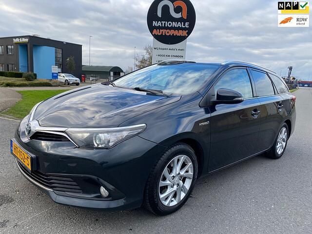 Grijs Occasion 2015 Toyota Auris Hatchback | € 6.999 (Eerlijke prijs) - Afbeelding 1/4