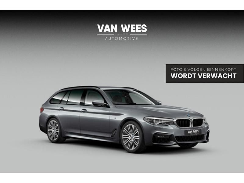 Grijs Gebruikt 2018 BMW 520 Executive Stationwagen | € 27.950 (Eerlijke prijs) - Afbeelding 1/2