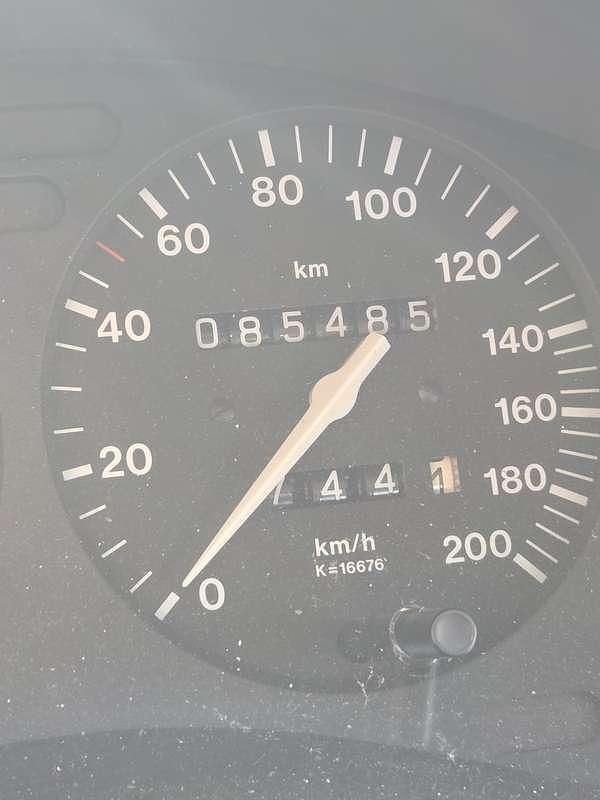 Occasion Opel Corsa 65 PK (47 kW) 1998 Rood Hatchback