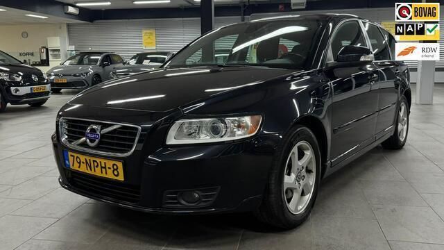 Zwart Gebruikt 2010 Volvo V50 Stationwagen | € 6.995 (Duur) - Afbeelding 1/4
