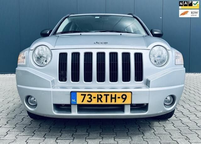 Grijs Gebruikt 2008 Jeep Compass Sport SUV | € 6.995 (Eerlijke prijs) - Afbeelding 1/4