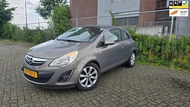 Bruin Gebruikt 2012 Opel Corsa Edition Hatchback | € 4.400 (Eerlijke prijs) - Afbeelding 1/4