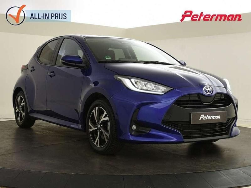 Blauw Gebruikt 2024 Toyota Yaris Hybrid Edition Hatchback | € 23.899 (Eerlijke prijs) - Afbeelding 1/4
