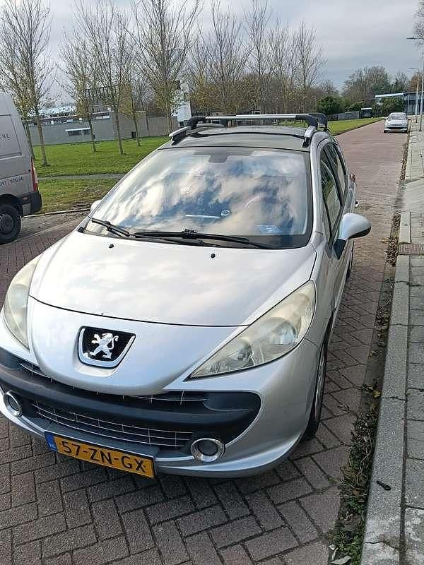 Grijs Gebruikt 2008 Peugeot 207 Stationwagen | € 1.500 (Goede deal) - Afbeelding 1/4