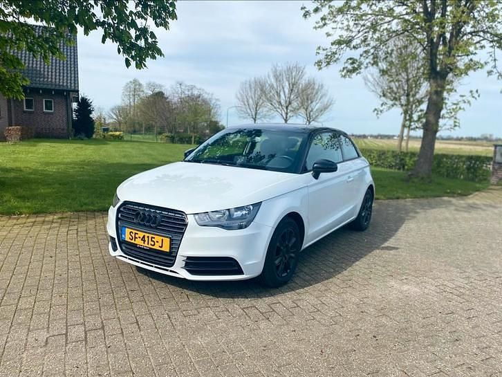 Wit Occasion 2012 Audi A1 Ambition Hatchback | € 6.950 (Eerlijke prijs) - Afbeelding 1/1