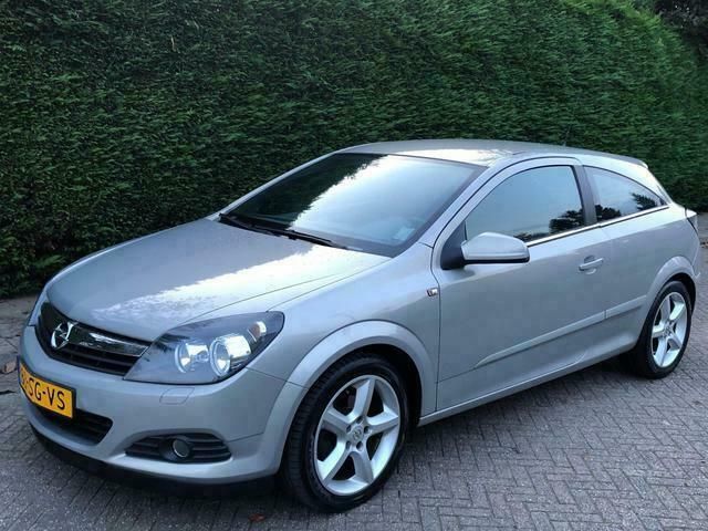 Occasion Opel Astra GTC Sport 105 PK (77 kW) 2006 Grijs Hatchback