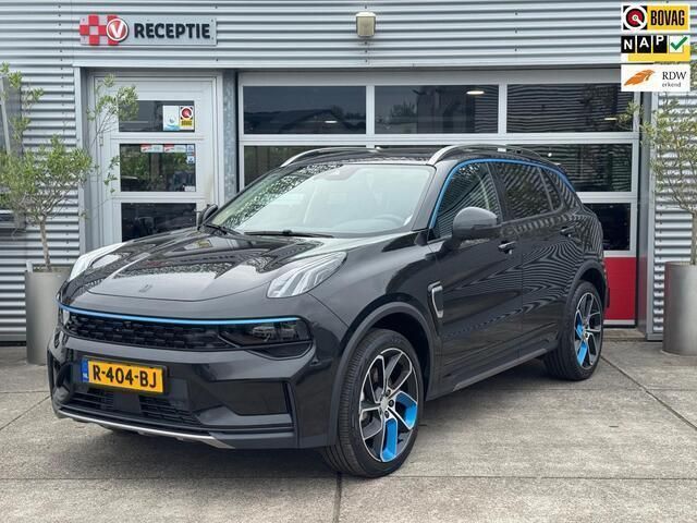 Zwart Gebruikt 2022 Lynk & Co 01 SUV | € 25.900 (Eerlijke prijs) - Afbeelding 1/4
