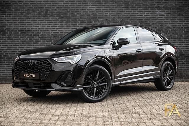 Zwart Gebruikt 2021 Audi Q3 Sportback S-Line SUV | € 37.995 (Super prijs) - Afbeelding 1/4
