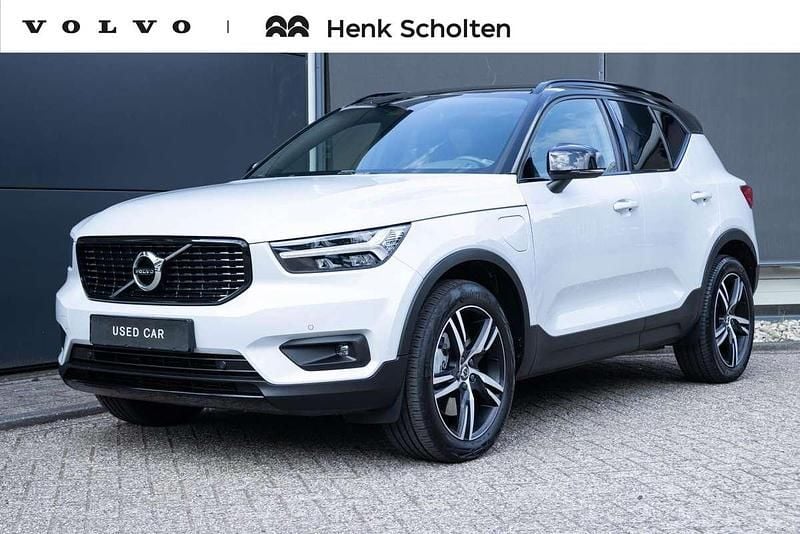 Wit Gebruikt 2020 Volvo XC40 R-Design SUV | € 34.950 (Eerlijke prijs) - Afbeelding 1/4