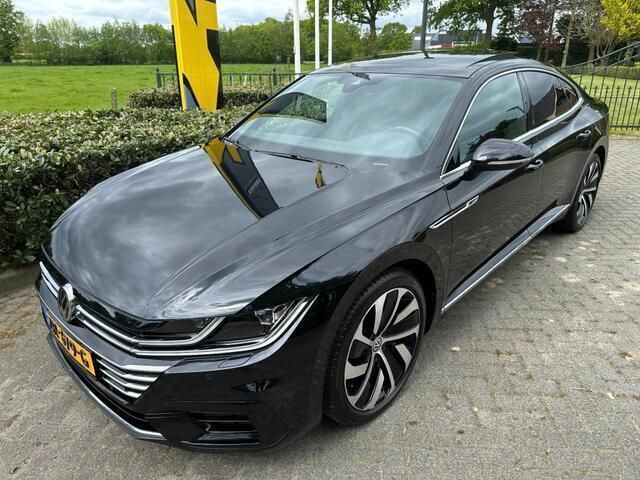 Zwart Gebruikt 2018 VW Arteon Business Hatchback | € 23.450 (Eerlijke prijs) - Afbeelding 1/4