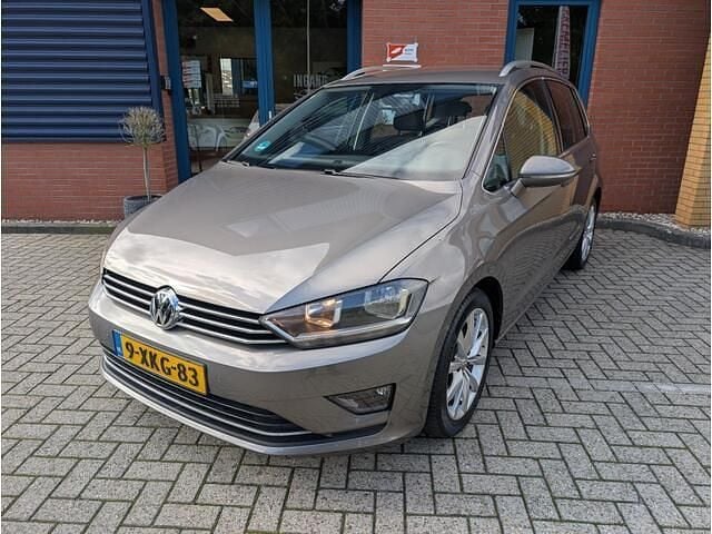 Grijs (metallic) Gebruikt 2014 VW Golf Sportsvan Highline MPV | € 12.945 (Eerlijke prijs) - Afbeelding 1/4