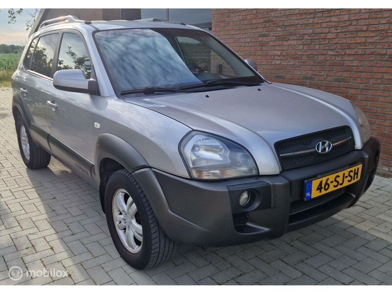 Grijs Gebruikt 2006 Hyundai Tucson Style SUV | € 2.895 (Eerlijke prijs) - Afbeelding 1/4