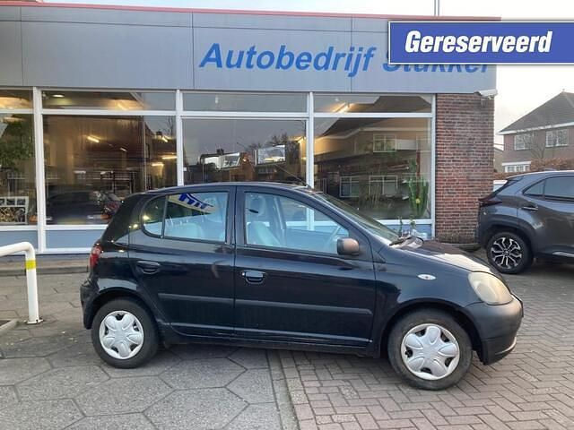 Zwart Occasion 2000 Toyota Yaris Sol Hatchback | € 1.150 (Eerlijke prijs) - Afbeelding 1/2